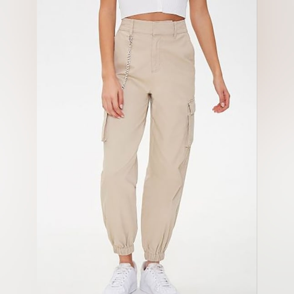 Forever 21 Khaki Cargo Joggers Size Small